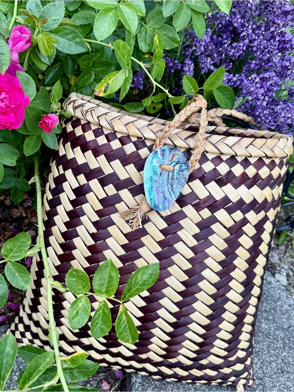 RARE Judy Hohaia Handwoven Māori Kete Whakairo Backpack Paus Shell Beach Tote